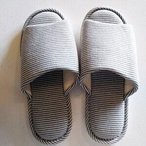 NWOT! Unisex House Bath Slippers - Blue & White Stripes - XL app 11" Length